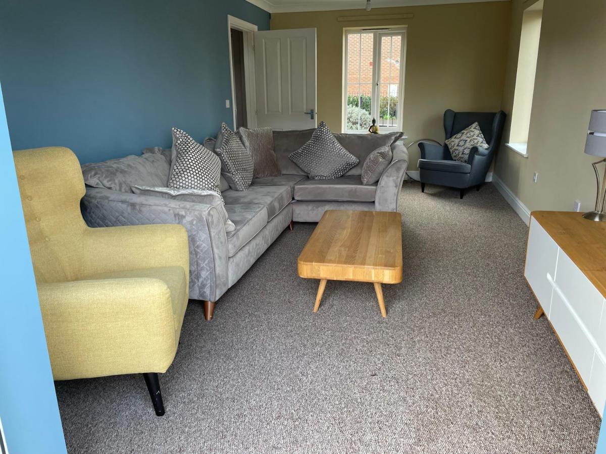 Stunning Large Detached Gloucester, 4 Beds, 3 Bedroom, 2 Bathroom Property, Nr Chelt, The Docks And Quays Sleeps 6 Eksteriør billede