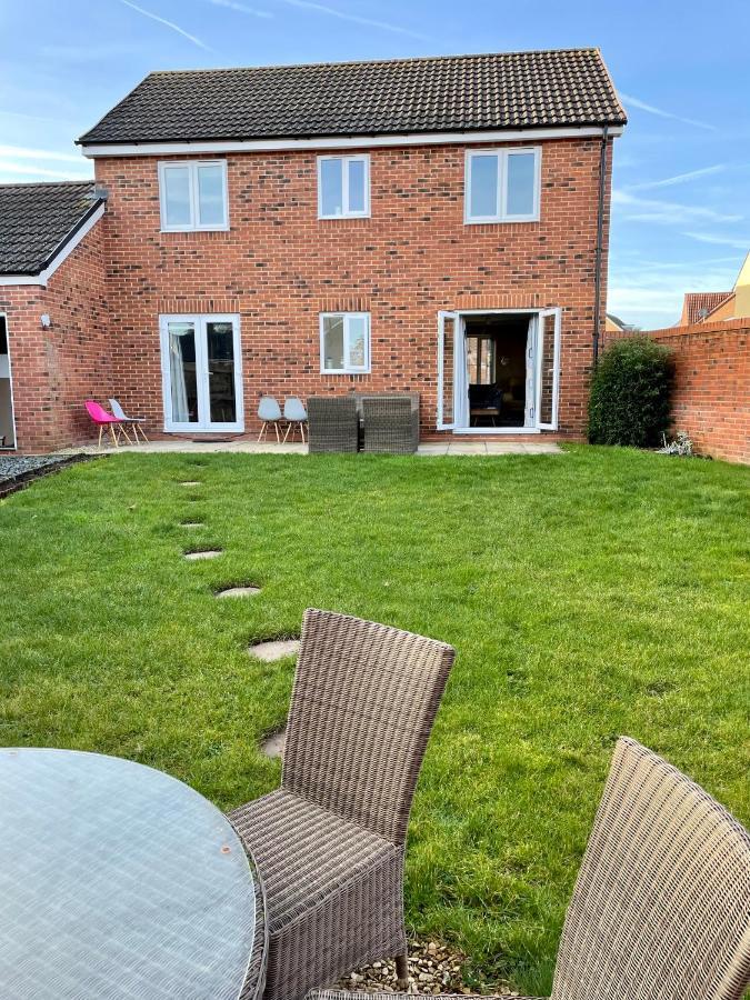 Stunning Large Detached Gloucester, 4 Beds, 3 Bedroom, 2 Bathroom Property, Nr Chelt, The Docks And Quays Sleeps 6 Eksteriør billede