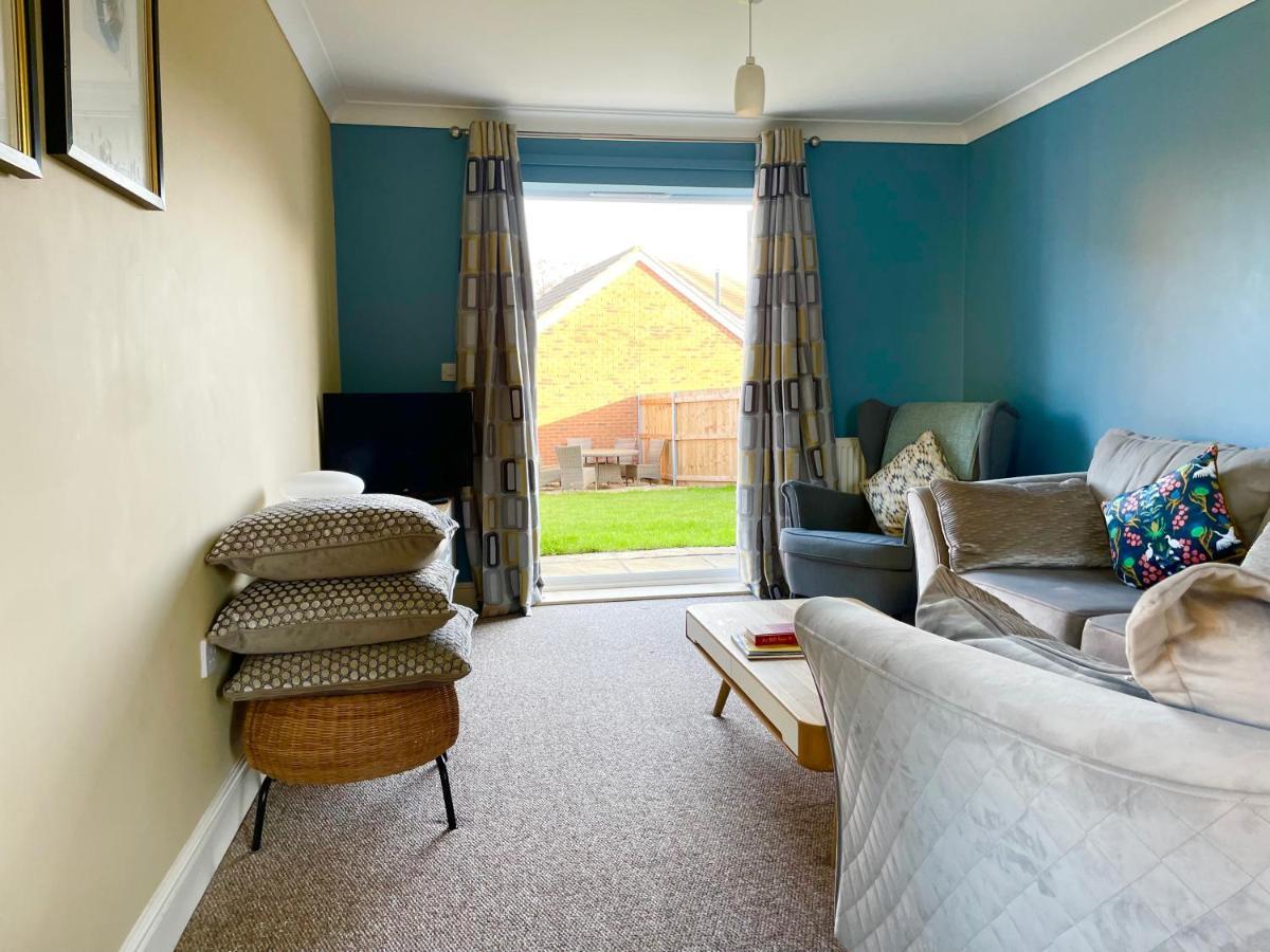 Stunning Large Detached Gloucester, 4 Beds, 3 Bedroom, 2 Bathroom Property, Nr Chelt, The Docks And Quays Sleeps 6 Eksteriør billede